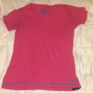 Under Armour cotton semi fitted v neck